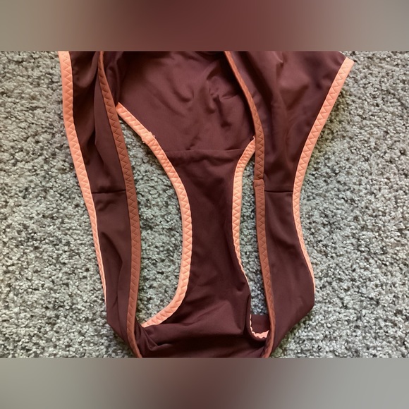 EUC Aerie Bikini Bottom - Size L - Picture 4 of 4
